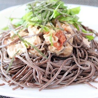 茹でてあえるだけ♪低糖質麺でツナ梅と大葉のパスタ